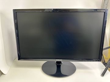 Б/у Монитор Samsung s24d300 01-200835349