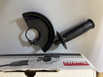 Б/у Угловая шлифмашина Makita ga5030 01-200795399