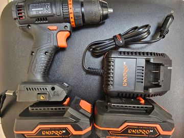 Б/в Шурупокрут Dnipro-M cd-201hbc compact 2акб 2ah зп 01-200836126