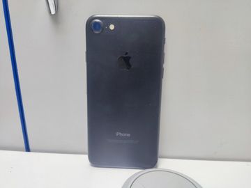Б/в Мобільний телефон Apple iphone 7 32gb 01-200848332
