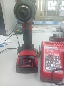 Б/в Шурупокрут Milwaukee m18 cblpd-202c 01-200853928