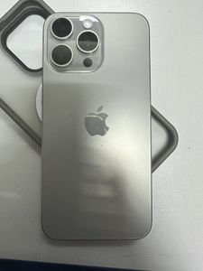 Б/в Мобільний телефон Apple iphone 15 pro max 256gb 01-200874304