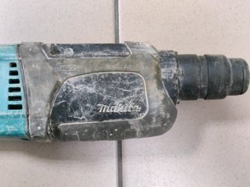 Б/у Перфоратор Makita hr2470 01-200885587