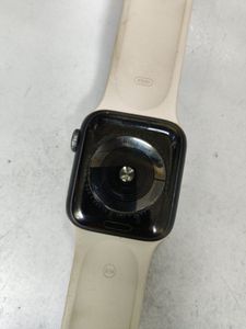 Б/у Смарт-часы Apple watch series 4 gps 40mm aluminium case 01-200896104