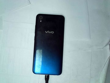 Б/в Мобільний телефон Vivo y91c / 1820 2/32gb 01-200902393