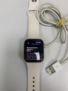 Б/в Смарт-годинник Apple watch se 2 gps 40mm aluminium case 01-200905882