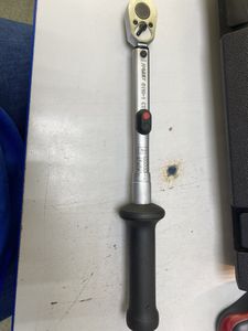 Б/в Ключ динамометричний Hazet 6110-1 ст 01-200907526