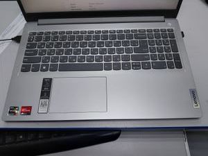 Б/в Ноутбук Lenovo 15/ryzen 5 5500u ddr4/8gb ddr4/hdd 300 gb/ssd *відсутній/*інтегрована 01-200908225