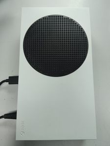 Б/у Игровая приставка Microsoft xbox series s 512gb 01-200911800