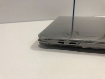 Б/у Ноутбук Apple a2338 macbook pro 13,3" m1 8-gpu/ ram8gb/ ssd256gb/ retina, truetone, touch bar 01-200912874