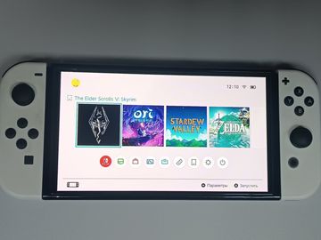 Б/в Ігрова приставка Nintendo switch oled 01-200921049