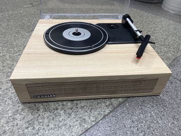 Б/в Програвач вінілових платівок Crosley scout turntable 01-200918565