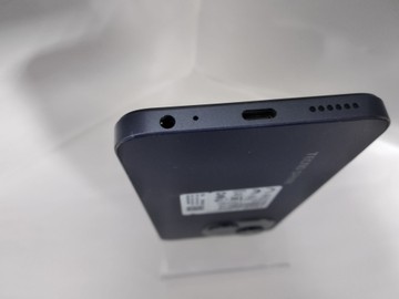 Б/в Мобільний телефон Tecno spark go 1 kl4 4/128gb 01-200938704