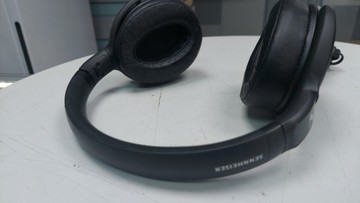 Б/у Навушники Sennheiser hd 400s 01-200954328