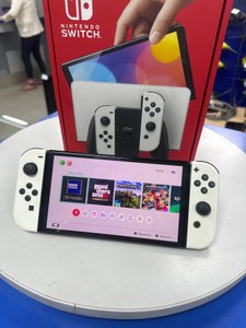 Б/в Ігрова приставка Nintendo switch oled 01-200999018