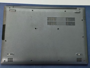 Б/у Ноутбук Lenovo 15/core i3 7130u ddr3/8gb ddr3/hdd *відсутній/ssd 128 gb/geforce mx110 2gb 01-201032313