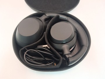 Б/в Навушники Sony ult wear 01-200990019