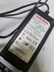 Б/в Зарядний пристрій Switchbox 12dc/220v 01-201116664