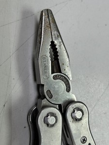 Б/в Мультитул Stanley multitool 01-201138092