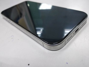Б/в Мобільний телефон Apple iphone 16 pro max 256gb 01-201143029