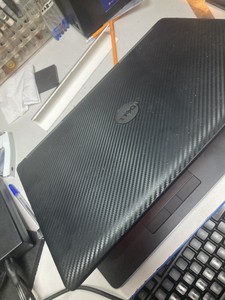 Б/в Ноутбук Dell 15/core i7 6820hq ddr3/16gb ddr3/hdd *відсутній/ssd 250 gb/quadro m2000m 4gb 01-201150010