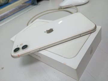 Б/в Мобільний телефон Apple iphone 11 128gb 01-201152470