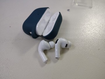 Б/в Навушники Apple airpods pro 3 01-201169373