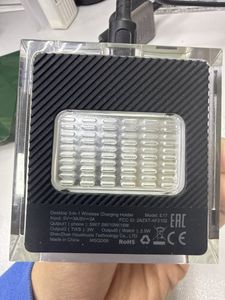 01-200765642: Acefast e17