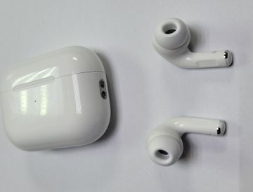 01-200770845: Apple airpods pro 2nd generation with magsafe charging case usb-c