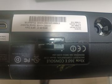 01-200788658: Microsoft xbox360 e 2tb