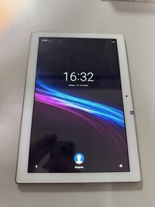 Б/в Планшет Lenovo tab 4 tb-x304l 2/16gb lte 01-200789079