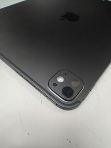 Б/в Планшет Apple ipad pro 11 2024 wi-fi 256gb 01-200804684