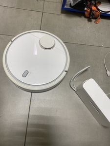 Б/у Робот-пылесос Xiaomi mi robot vacuum cleaner sdjqr01rr 01-200802709