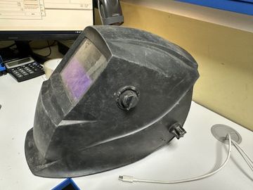 Б/в Маска зварювальна Edon ed-9000 01-200809010