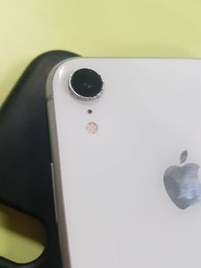 Б/у Мобильний телефон Apple iphone xr 128gb 01-200810611
