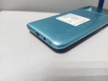 Б/в Мобільний телефон Tecno spark 8p kg7n 4/64gb 01-200812901