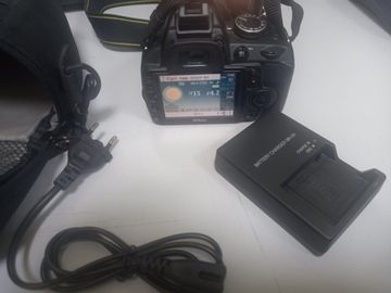 Б/в Фотоапарат Nikon d3100 kit / af-s nikkor 18-55mm f:3,5-5,6g vr dx 01-200814914