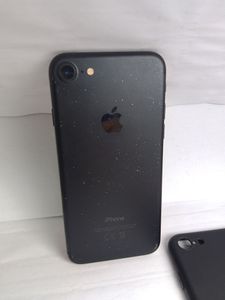 Б/в Мобільний телефон Apple iphone 7 32gb 01-200821062
