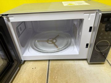 Б/в Мікрохвильова піч Beko mgc20130sb 01-200830307