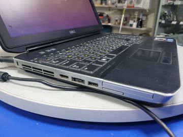 Б/в Ноутбук Dell 15/core i5 3320m ddr3/8gb ddr3/hdd 250 gb/ssd *відсутній/*інтегрована 01-200831236