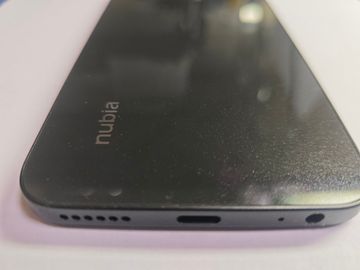 Б/у Мобильный телефон Zte nubia v70 design 8/256gb 01-200835278