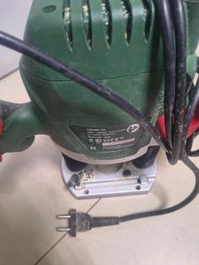 Б/в Фрезер Bosch pof 1400 ace 01-200873566