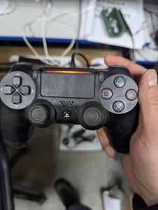 Б/в Геймпад Sony dualshock 4 v2 01-200875064