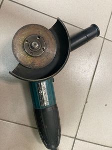 Б/в Кутова шліфмашина Makita ga5030 01-200906714