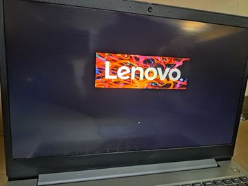 Б/в Ноутбук Lenovo 15/ryzen 5 3500u ddr4/8gb ddr4/ssd 512 gb/*інтегрована 01-200912158