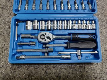 Б/в Набір автоінструментів New Tools 46 шт 16-000273228