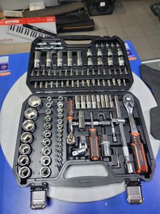 Б/в Набір інструментів Dnipro-M ultra 110шт 01-200878110