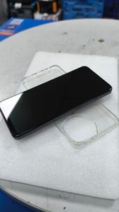 Б/в Мобільний телефон Realme 11 8/256gb 01-200885961