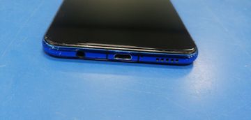 Б/в Мобільний телефон Huawei nova 3i 4/128gb 01-200923733