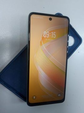 Б/в Мобільний телефон Infinix smart 8 2/64gb 01-200933589